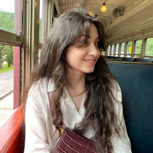 Meet your Posher, Farangiz